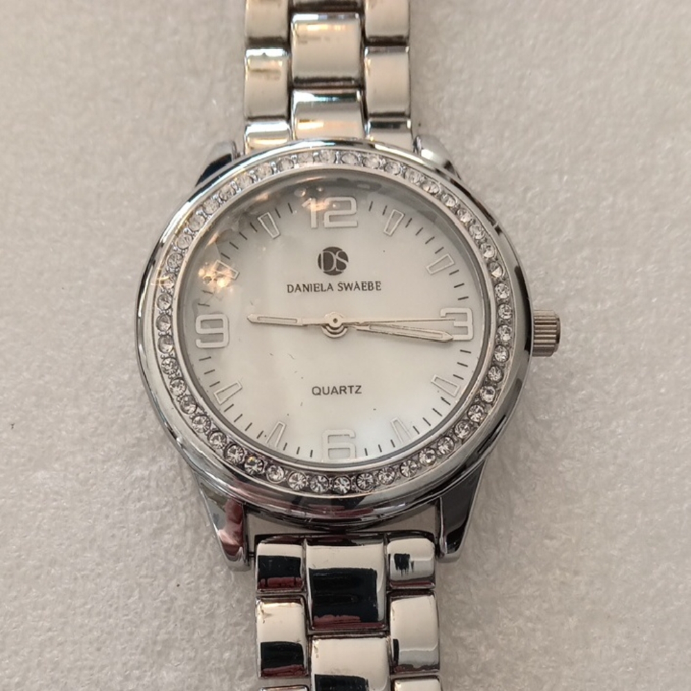 Daniela Swaebe Silver Quartz Watch